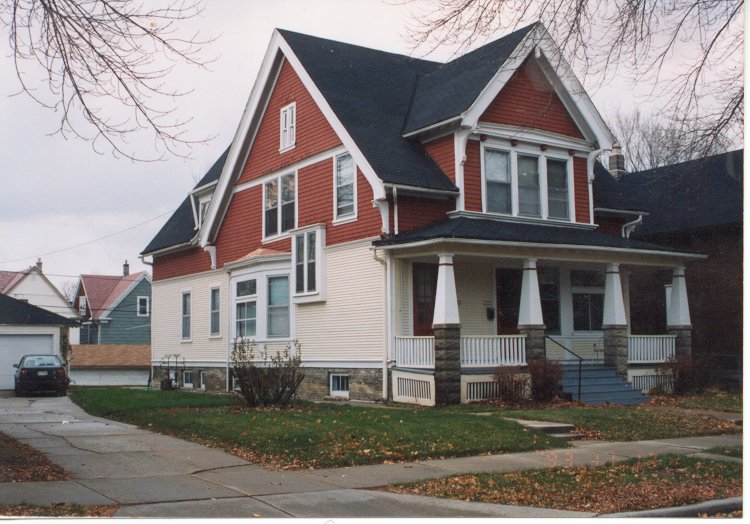 3353 N. Bartlett - Milwaukee